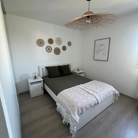 Apartment T3 Capacite 6 Couchages 10min De La