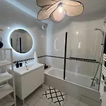 T3 Familial 9 Min De La - Terrasse Et Parking Gratuit